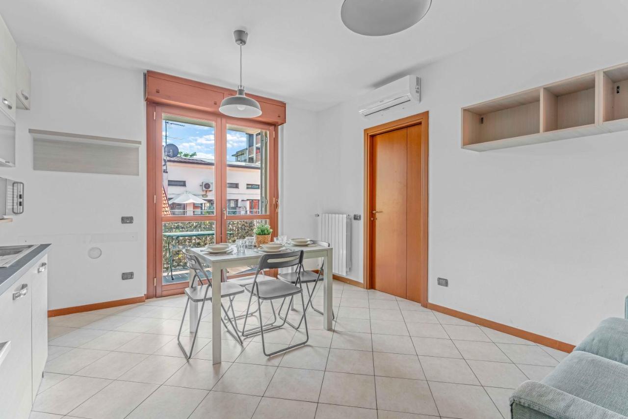 Frasi house, appartamento con terrazzo e spazioso. Milano Esterno foto